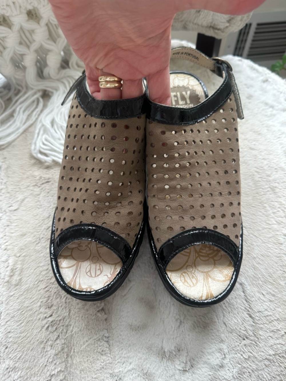 Fly London Taupe Perforated Wedge Sandal with Black Trim size 39 or 8.5 Classic - Picture 5 of 13